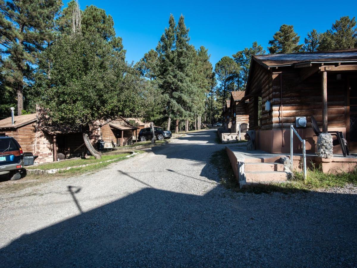 Perfect Cabin, 2 Bedrooms, Fireplace, Midtown, Sleeps 5 رويدوسو، نيومكسيكو المظهر الخارجي الصورة