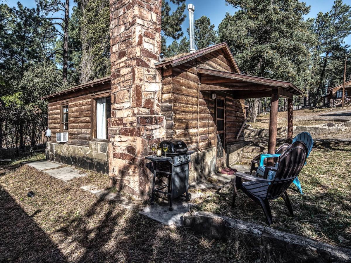 Perfect Cabin, 2 Bedrooms, Fireplace, Midtown, Sleeps 5 رويدوسو، نيومكسيكو المظهر الخارجي الصورة